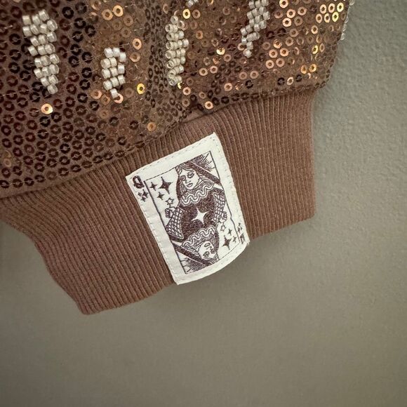 The Queen Of Sparkles Brown Deer Sweatshirt fully sequined and beaded six’s larg - Picture 4 of 8